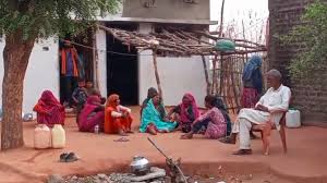 khategaon, 10 people , Khategaon tehsil died