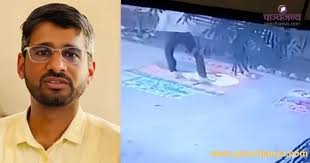 dewas,   teacher wiped off , students