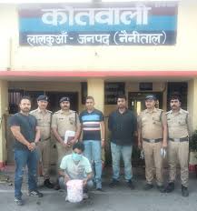 lalkuan, 200 narcotic injections , smuggler arrested