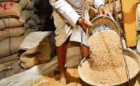 chindwara, Secretary threatened ,water supply  