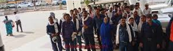 khandwa,  service land given, Kotwars was returned  