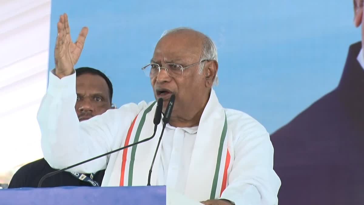 jaipur,Congress fought , Kharge