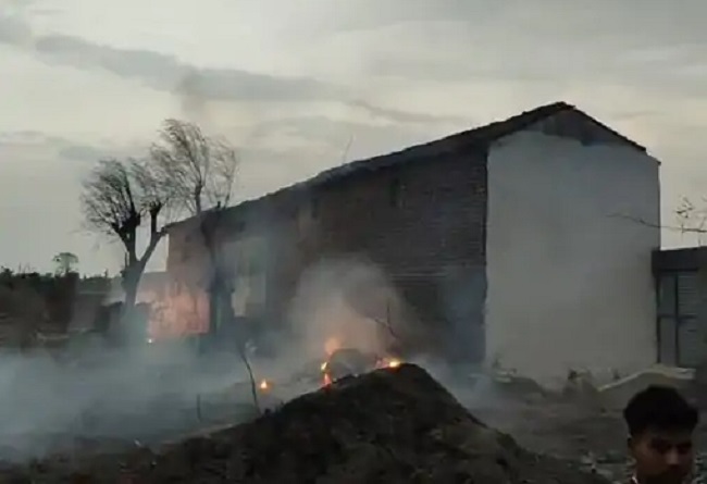 chatarpur, Village houses burnt , stubble fire