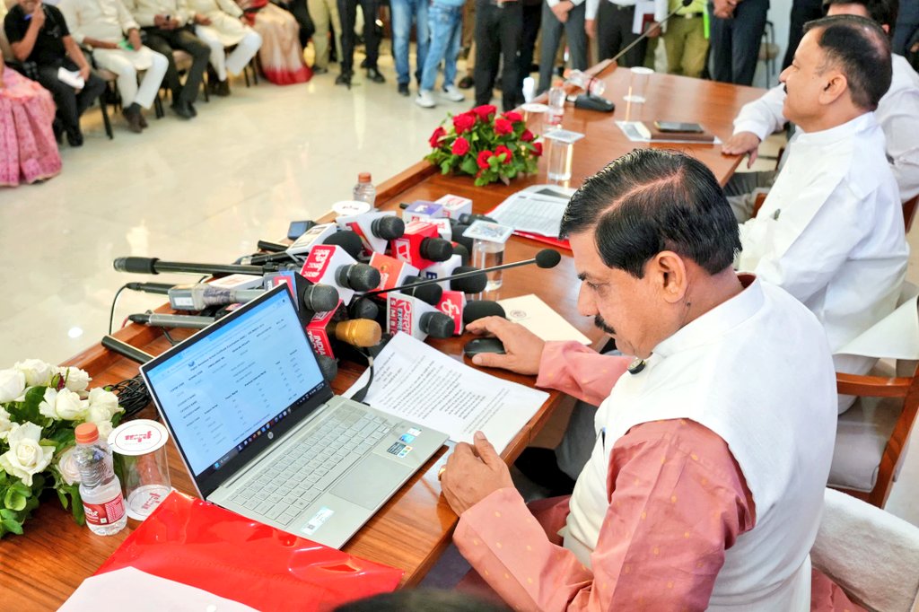 bhopal, Pragya Jaiswal, topped the state