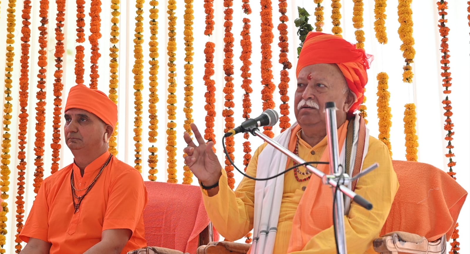 jaipur,  anguage of love,  Mohan Bhagwat