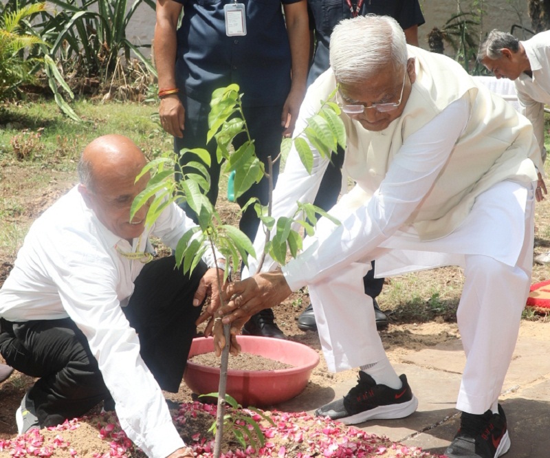 bhopal,Governor Patel ,Ramphal plant