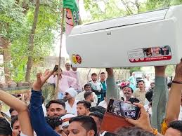 datia, Congress gheraoed, power house