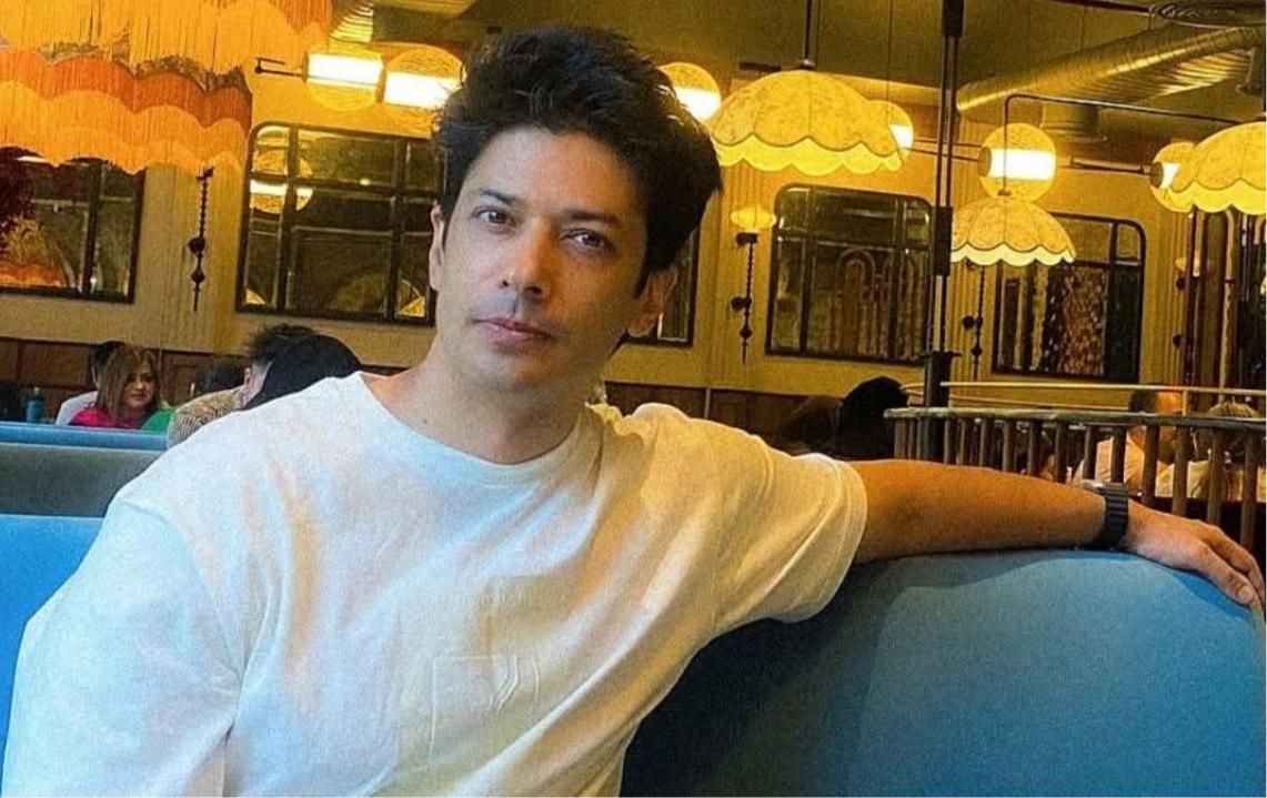 mumbai, Actor Muzammil Ibrahim, accused Pooja Bhatt  