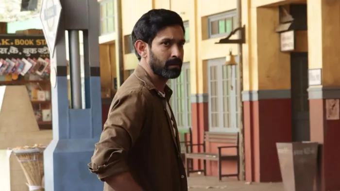 mumbai, co-pilot who died, actor Vikrant Massey
