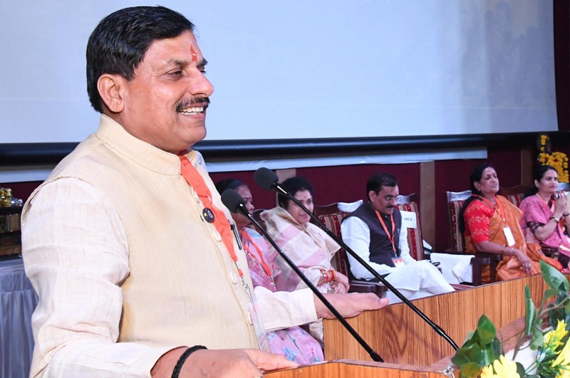 bhopal, Chief Minister ,honoured MISA prisoner 
