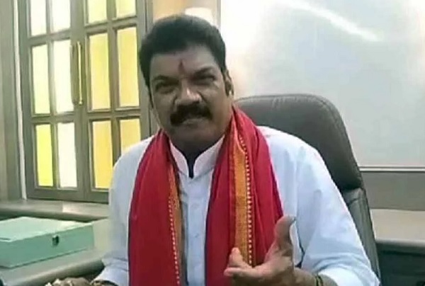 bhopal, Window opens ,Food Minister Rajput