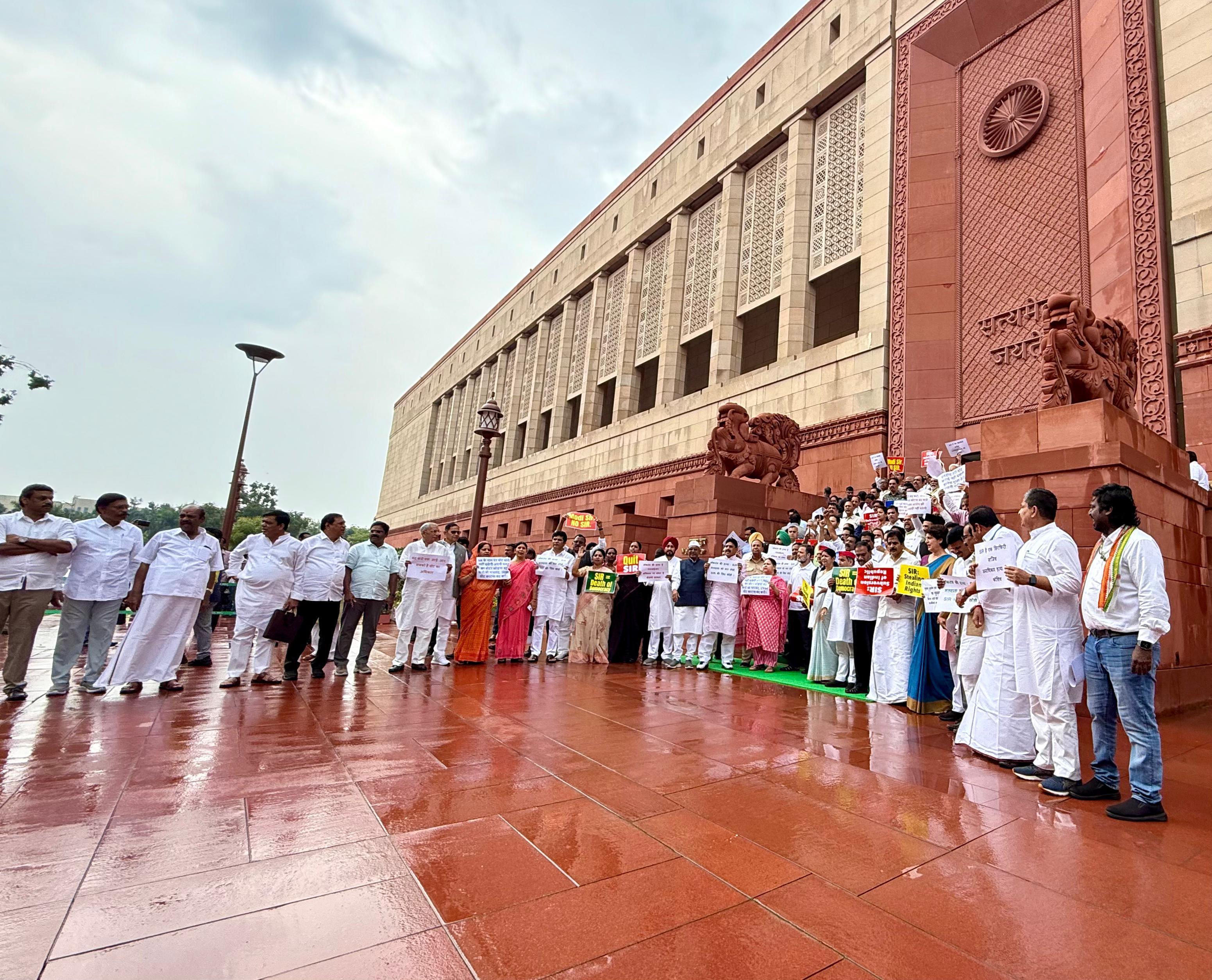 new delhi, Opposition protests , Parliament premises