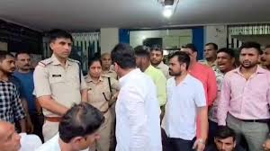 rewa, Congress MLA ,beats up employee