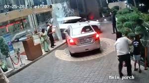 bariely, Uncontrolled car ,entered the hotel