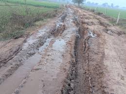 chindwara, Incomplete roads , rainy season