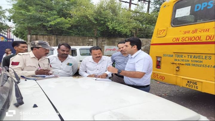 gwalior, Special drive launched , school buses