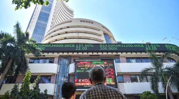 new delhi,   stock market closed , amid fluctuations