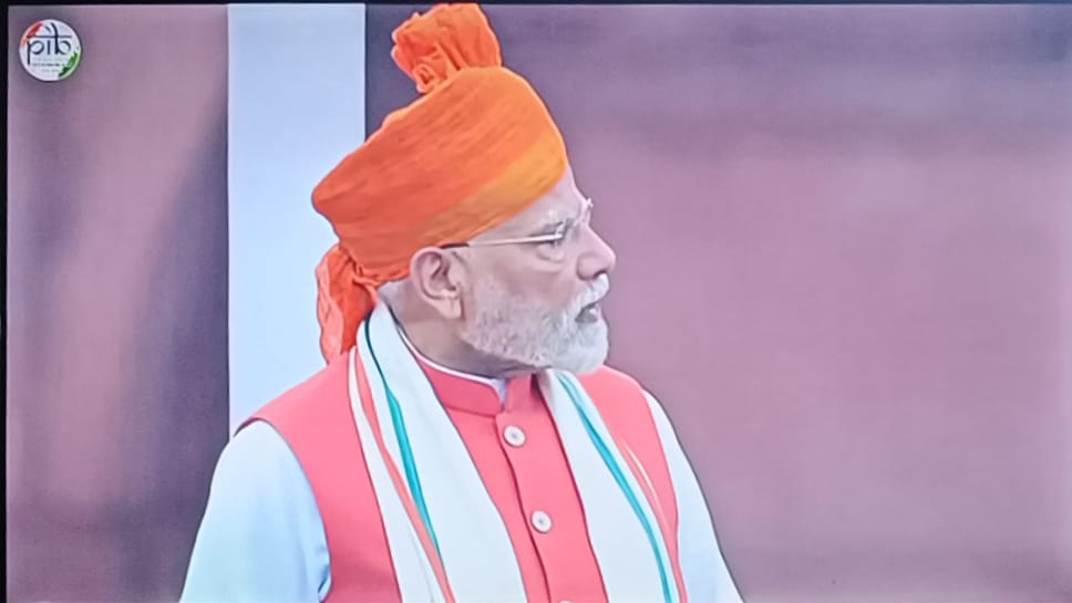 raipur, PM Modi ,salutes Bastar 
