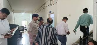 khandwa,  thugs kept   couple ,digital arrest  