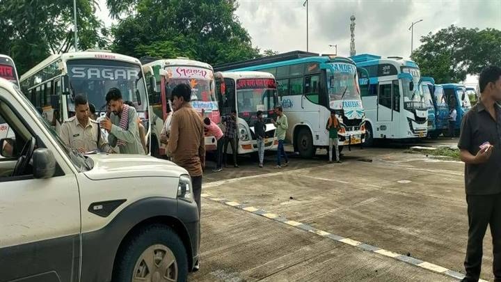 indore, RTO , public road