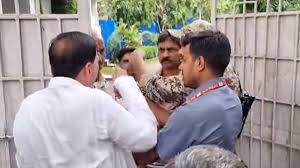 bhind,   MLA showed , collector in anger