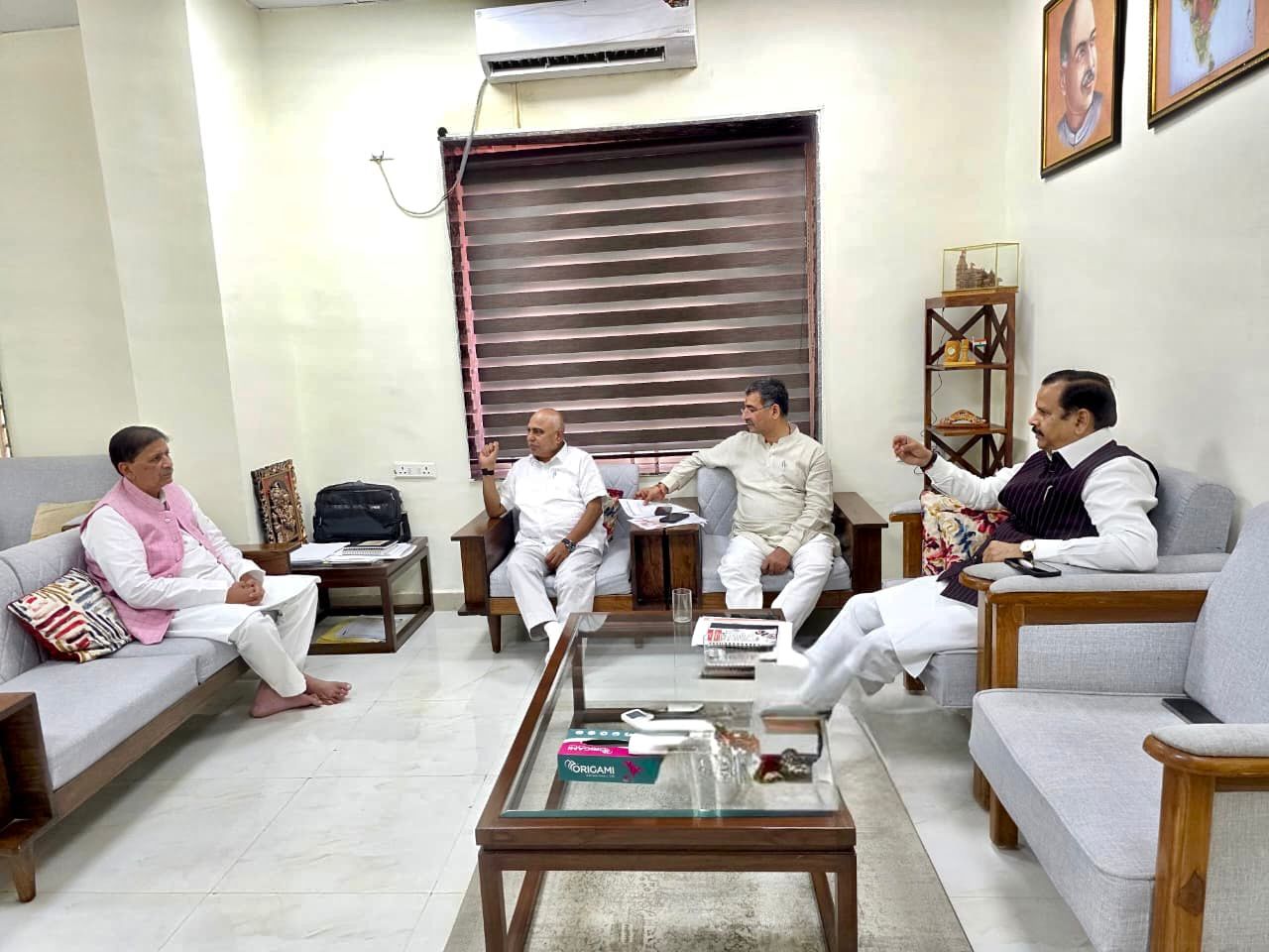 bhopal, BJP tightens, grip on MLA  