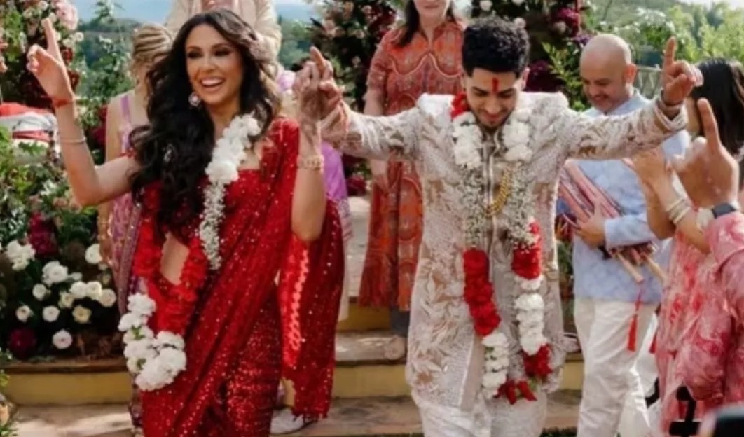 mumbai, Mena Masood ,married Emily Shah