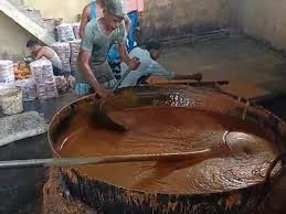 rudki,  Fake jaggery, racket busted