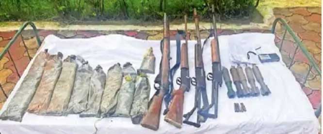dantewada,Female Naxalite killed,  Abujhmad encounter 