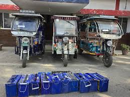 new delhi, Police got success ,e-rickshaw theft case
