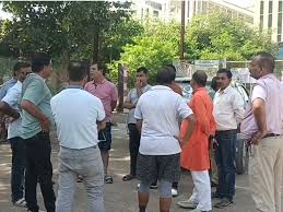 chatarpur, Businessman suffers heart attack,playing badminton