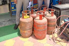 rudki, Illegal gas ,theft busted