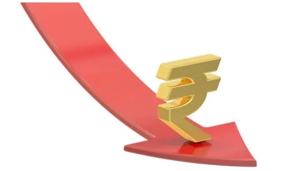 new delhi, Rupee closed ,marginally lower 