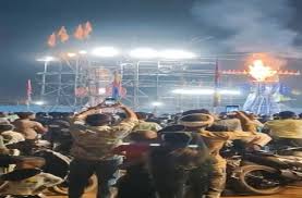 bhopal ,Ravana himself , burnt himself