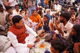 khandwa, Chief Minister , victims of the accident