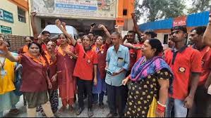 gwalior, Civil hospital ,employees go on strike