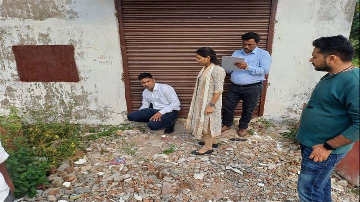 indore,District administration ,firecracker warehouses