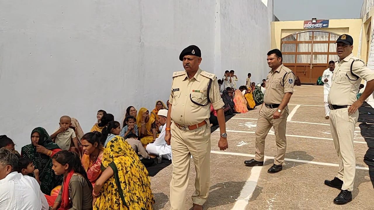 shivpuri,  Bhai Dooj,   prisoners visited the jail
