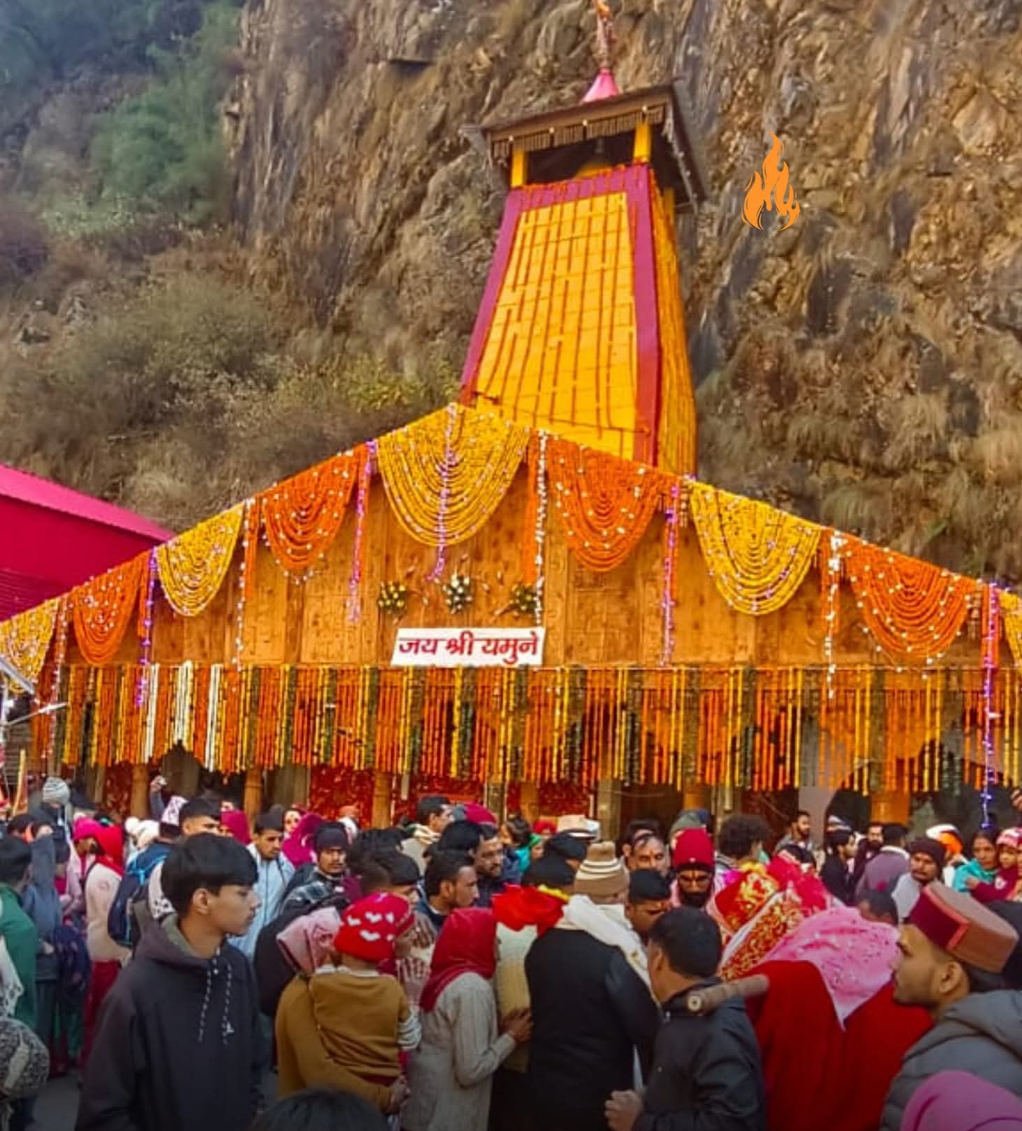 uttarkashi,   doors of Yamunotri Dham, were closed