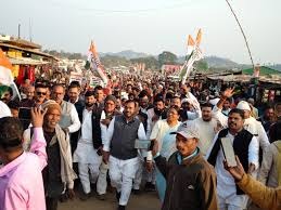 Kisan Congress , massive protest, submits memorandum to Governor