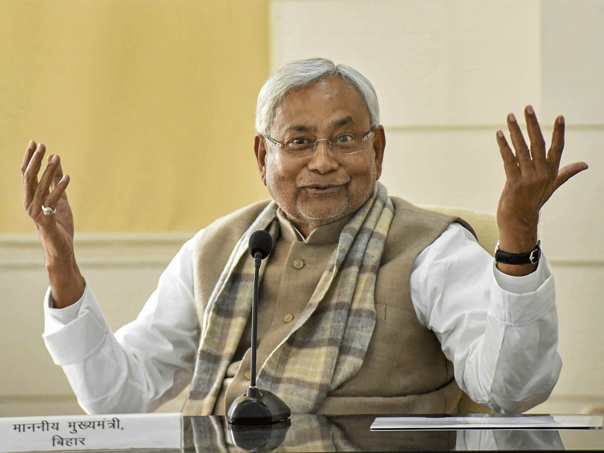 Bihar , JDU suspends , 12 leaders,  6 years