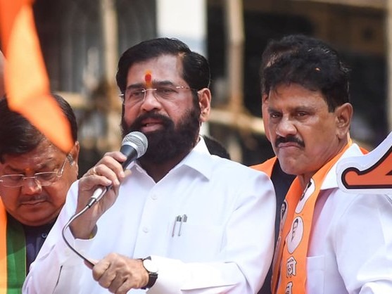 Mumbai ,  BMC mayor post, Shinde , faction stakes,  two , half years