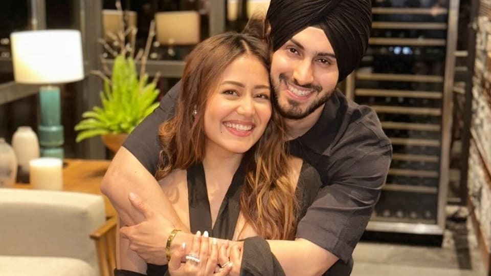 Bollywood ,  Neha Kakkar,   breaks silence ,  divorce rumours