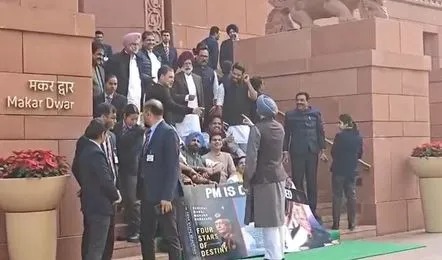  decorum ,Makar Dwar,politics