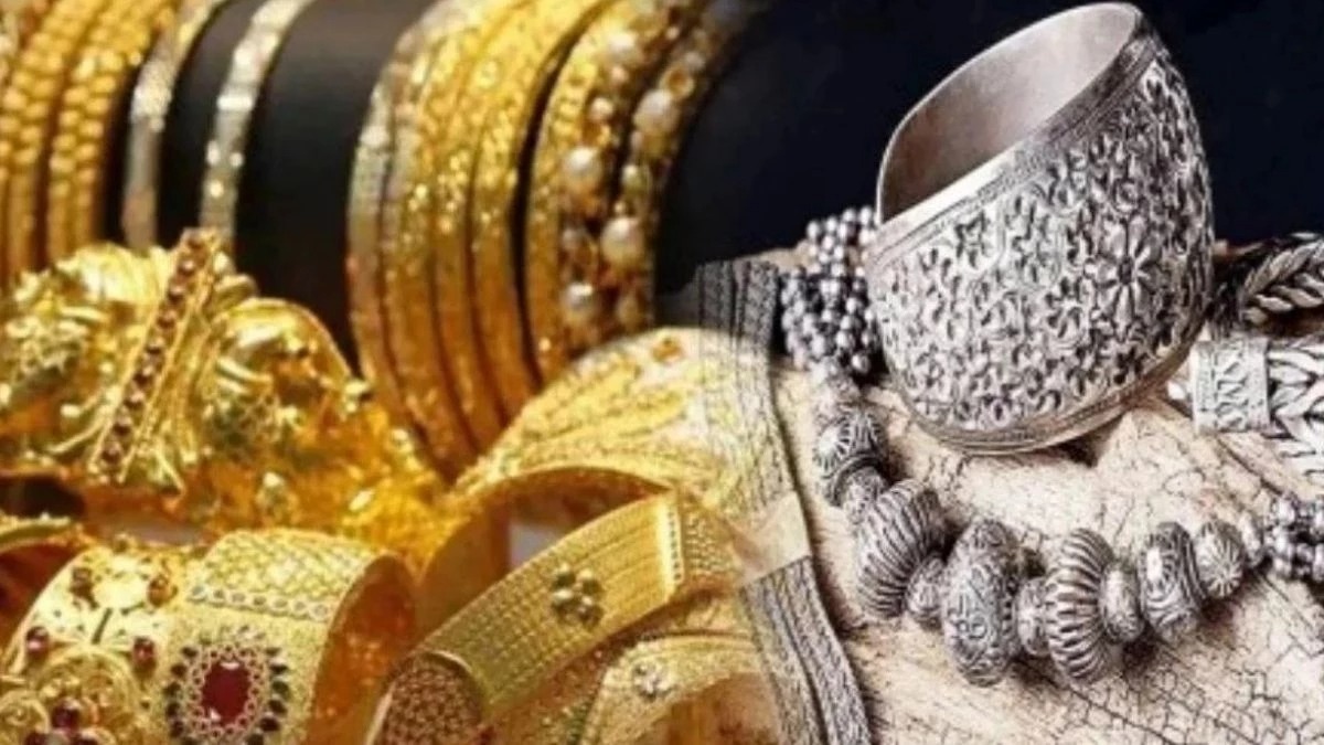 Gold, silver prices surge, MCX prices pick up pace
