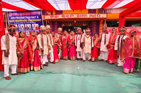 Mass weddings, took place, Chitrangi ,Baidhan, with 148 couples ,tying knot.
