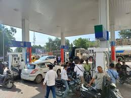 Diesel crisis ,grips ,Andhra Pradesh, petrol, pumps, display, 