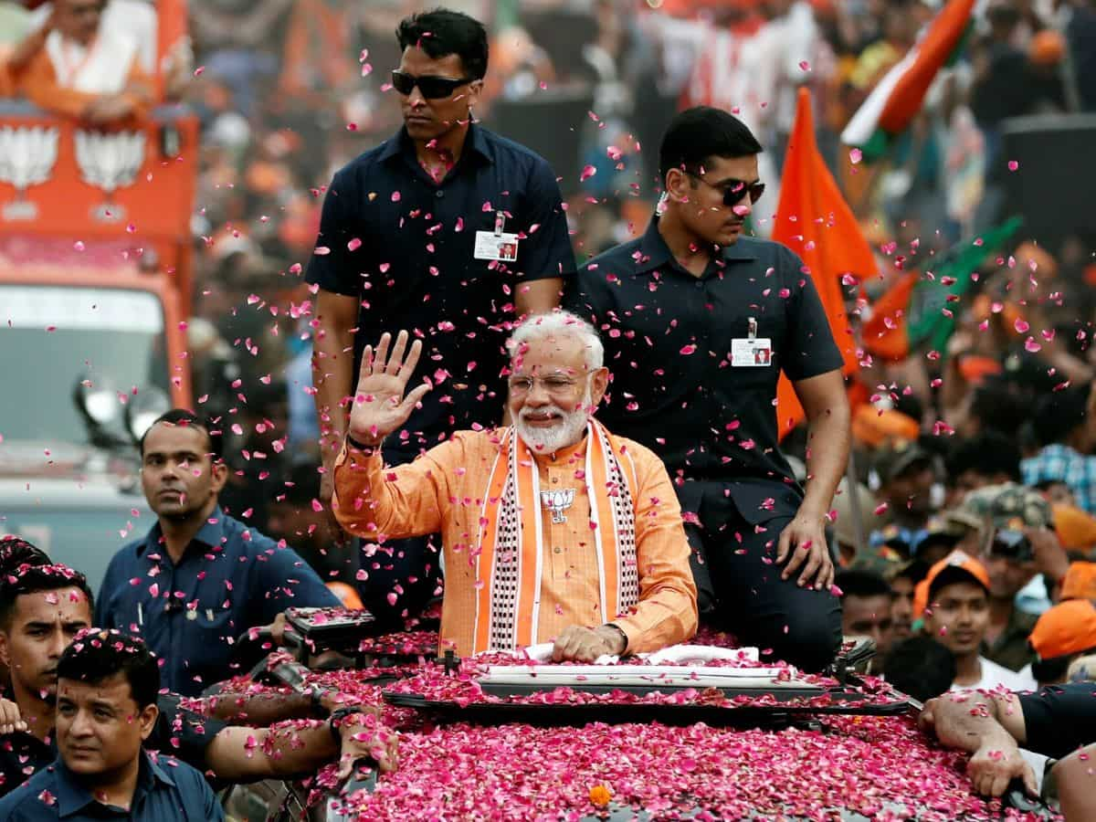  Political tensions , Bengal: BJP-TMC , supporters,  clash before rally