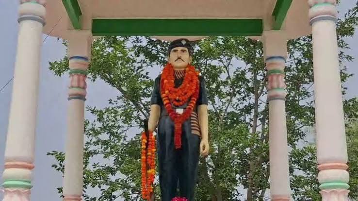 Kargil war, his wedding , displayed valour , Tololing.
