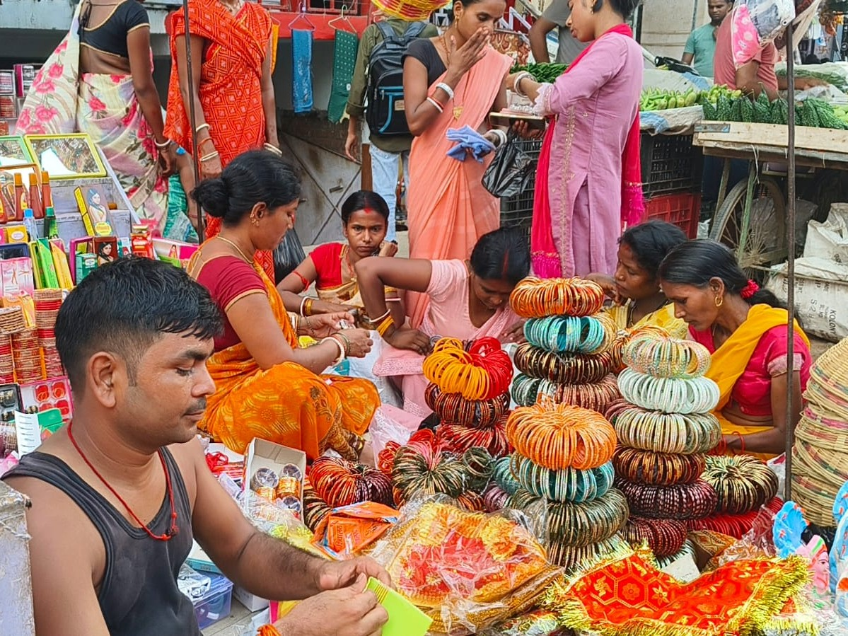   Major relief for pavement vendors during the festive season; NHRC issues key directive.